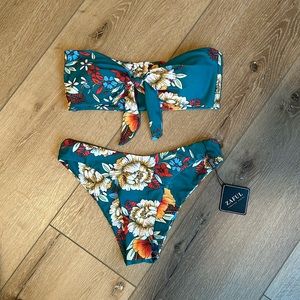 Women’s strapless bikini